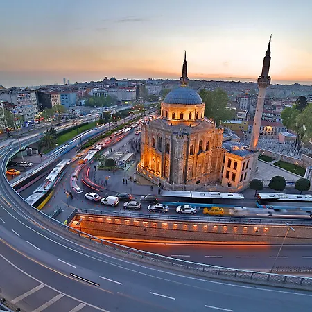 拉雷利转角酒店 伊斯坦布尔