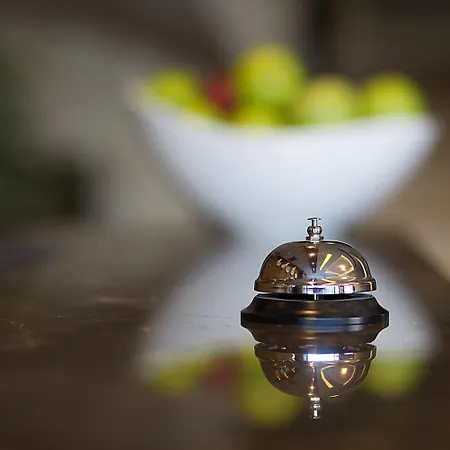 コーナー ラレリ ホテル