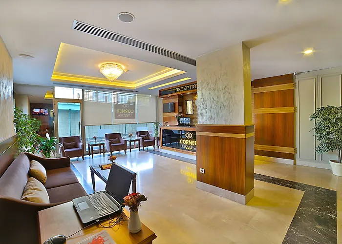 Corner Laleli Hotel 3*