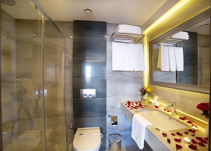 酒店 拉雷利转角酒店