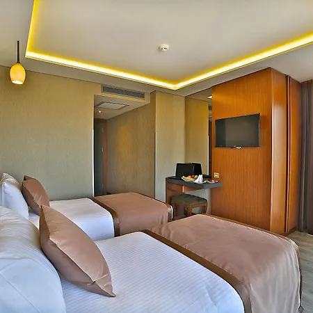 Corner Laleli Отель 3*